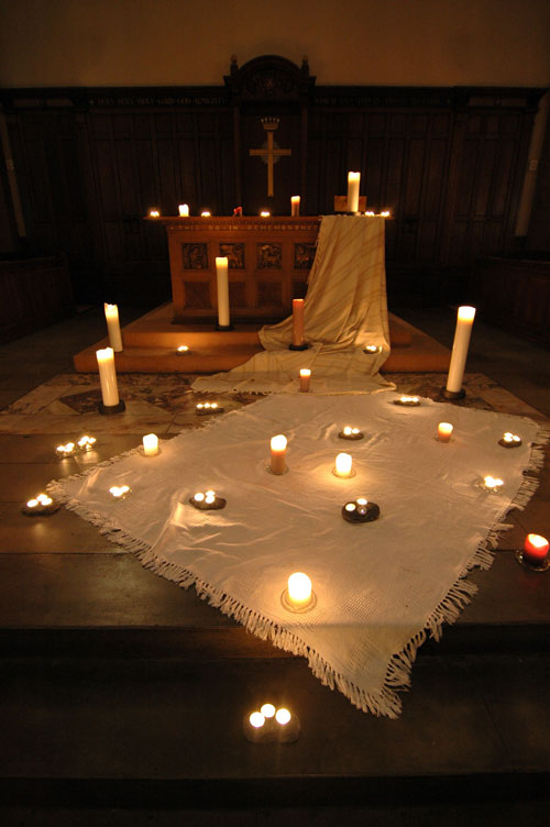 Photo of an altar with candles